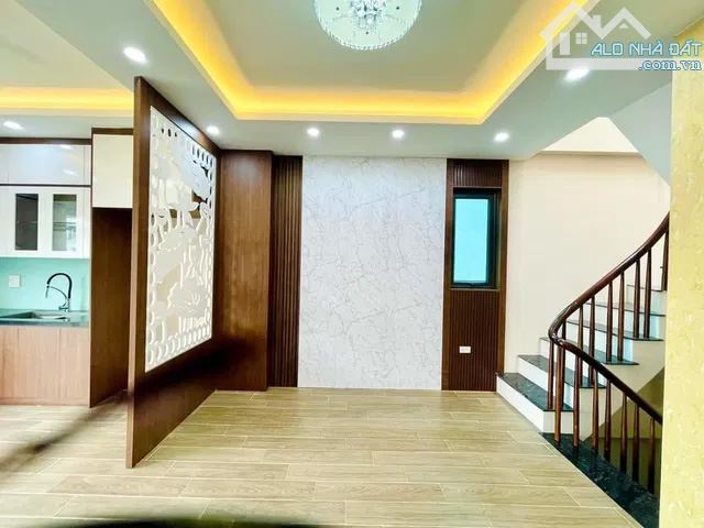 Đầu phố Thượng Thụy, Tây Hồ, gần Ciputra – Nhà đẹp 34m2, nội thất mới, giá 6 tỷ - 2