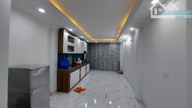 HÓT Vừa ra lò - NHÀ Kim Giang 40m x5t giá hon 8tỷ 10 bước chân ra oto tránh Nhà nguyên bản - 3