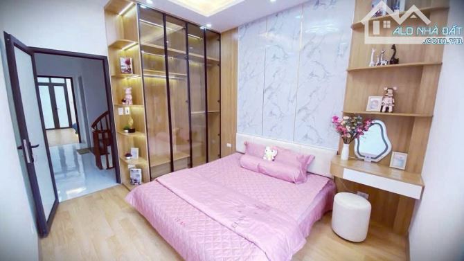 Bán Nhà Hoàng Mai Dt 50m2 x5 Tầng ngõ rộng - 3