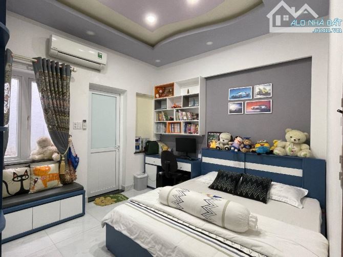 Bán nhà 3 tầng, hẻm VIP 7m, Lạc Long Quân, Q.11, 70m², giá 10.x tỷ - 4