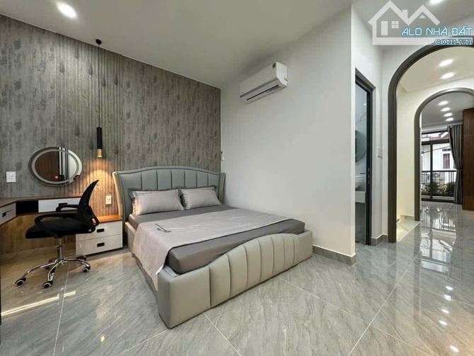 Nhà mới xây 70m², 2 lầu, đường Hà Huy Giáp , Quận 12 - 4