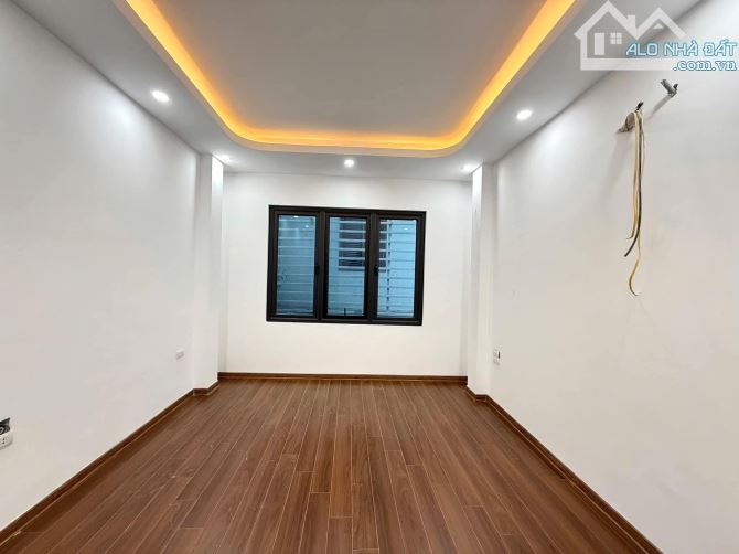 10M RA Ô TÔ TRÁNH - GIANG VĂN MINH - BA ĐÌNH - 35M2 - 6 TẦNG THANG MÁY - CHỈ HƠN 11 TỶ - 6