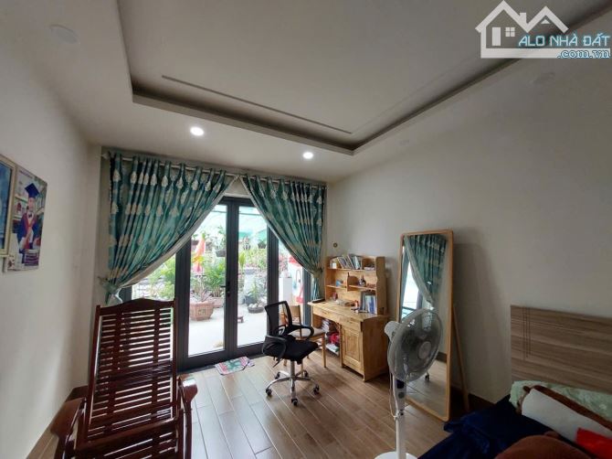 Nhà đẹp đón Tết🎉70m2, 4PN, hẻm xe hơi thông từ TTN5 qua TTN1, Quận 12 giá chỉ 6.35 tỷ - 7