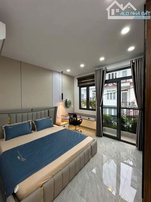 Nhà mới xây 70m², 2 lầu, đường Hà Huy Giáp , Quận 12 - 7