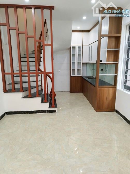 Siêu vị trí ! Tây Sơn 30m2, sát phố, xây mới, mặt ngõ, đẹp lung linh, NT xịn,MT rộng 7.5m - 7