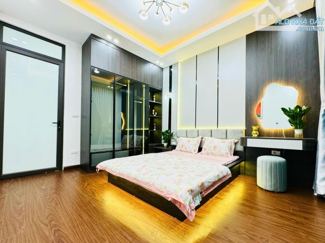 Nhà đẹp Thanh Xuân Khuất Duy Tiến 30m2 chỉ nhỉnh 5 tỷ - 8