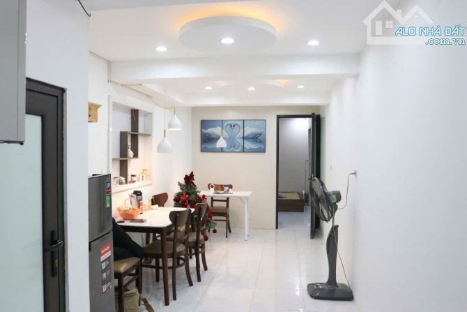 Bán nhà TT tầng 1 phố Khương Thượng-TẬP THỂ-FULL NỘI THẤT ĐẸP-ĐẦU NGÕ-KINH DOANH.