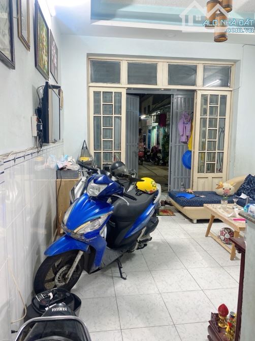NHÀ HẺM XE HƠI CÁCH 1 CĂN ĐẾN MẶT TIỀN ĐƯỜNG SỐ 18D, 3 TẦNG 48M2 CHỈ 4.3 TỶ
