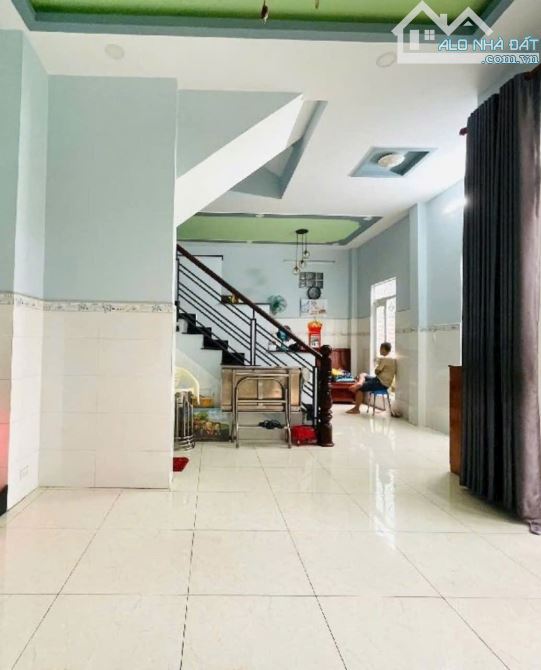 BÁN NHÀ 5 TẦNG - 60M2 ( 6M X 10M ) - Ô TÔ ĐẬU TRONG NHÀ - NGUYỄN THƯỢNG HIỀN