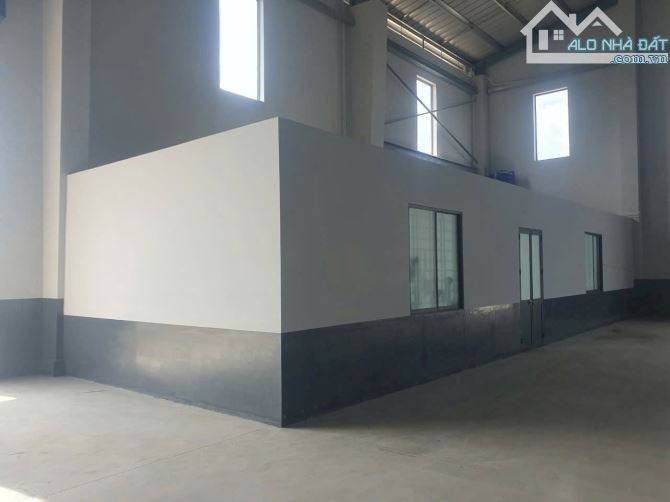 Cho thuê kho xưởng 4600m2 giá tốt Cụm CN Quốc Quang , Bến Lức, Tỉnh Long An.