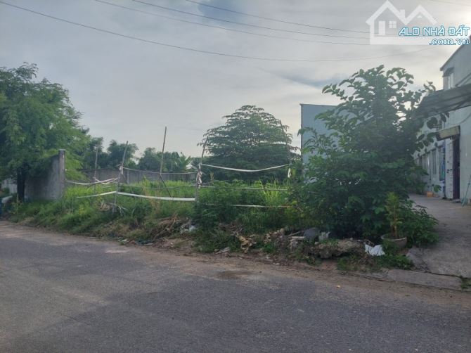 BÁN LÔ ĐẤT 960M2- LÀM KHO XƯỞNG - ĐẦU TƯ - XUÂN THỚI THƯỢNG - GỌI CHO EM XEM ĐẤT