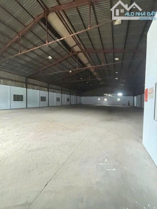 Cho thuê 1.000m2 xưởng Thuận An có PCCC giấy tờ ngay Quốc Lộ 13 trạm điện 750kwa giá 60k/m