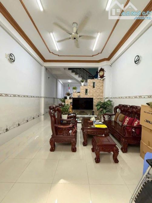 Bán Gấp Nhà 3 Tầng 81m2(4.5*18.5) Ngay Trung Tâm Tân Bình Gần Sân Bay Chỉ 8 Tỷ