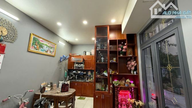 🏡🏡 ĐẸP LUNG LINH - LÔ GÓC THOÁNG MÁT - HẺM XE TẢI TRÁNH - BÌNH TÂN