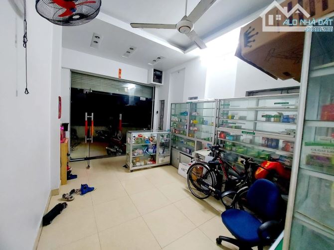Siêu phẩm Hoàng Mai-Lô góc kinh doanh đỉnh,oto tránh,diện tích rộng 50m2,nhà đẹp giá 9ty99