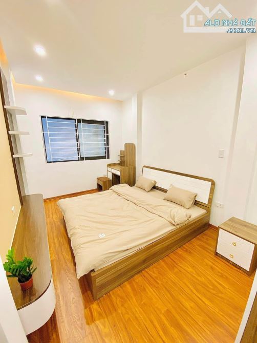 Bán Khách Sạn 5 Tầng Mặt Tiền Đường Trưng Trắc Vị Trí VIP Ngay Bãi Trước cách biển 10m