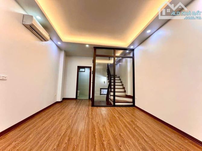 7 TỶ - 40M2 THỤY KHUÊ - 5T KHUNG CỘT - LÔ GÓC - KINH DOANH - Ô TÔ