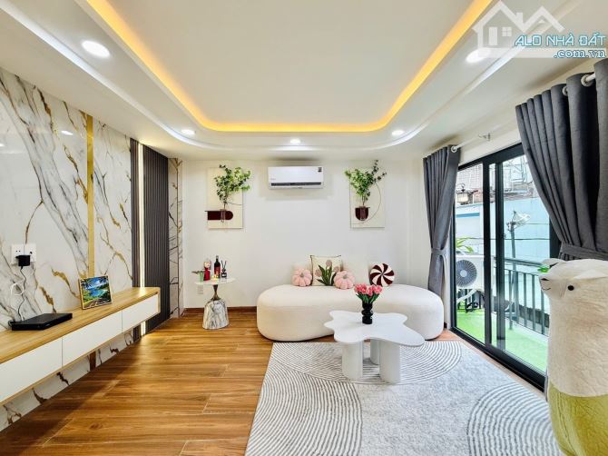 NHÀ MỚI 5 TẦNG FULL NỘI THẤT-PHẠM VĂN CHIÊU-GÒ VẤP-DTSD:150M2-[ 7,5 X 6 ] GIÁ 5,48 TỶ - 10