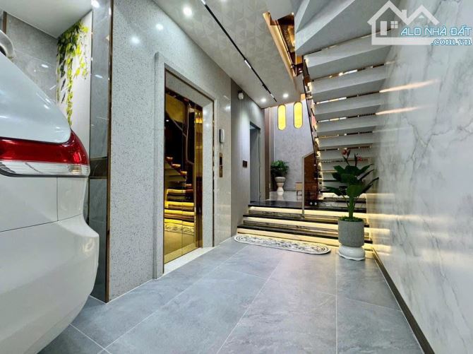 Rao bán siêu phẩm đường Nguyễn Giản Thanh, Q.10. Giá 4 TỶ 250/ 75m2 - 1 hầm 1 lửng 2 lầu. - 1