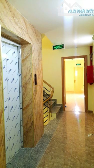 HOTEL 8 Tầng - 18p - MT Cô Giang, P.Cô Giang,  Q.1 - DT: 4m x 20m - Gia: 47 Ty - 1