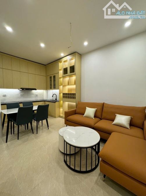 🏡 NHÀ BÁN MINH KHAI - 30M RA MẶT PHỐ - LÔ GÓC - - 1