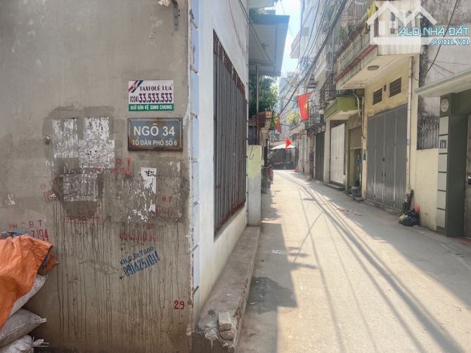 NHÀ ĐANG XÂY - Ô TÔ ĐỖ CỬA - Ô CHỜ THANG MÁY - VIP - 1
