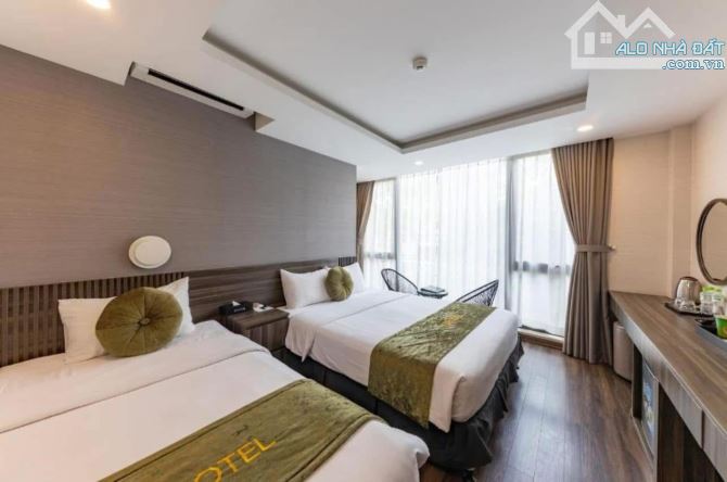 Bán Khách Sạn 5 Tầng Mặt Tiền Đường Trưng Trắc Vị Trí VIP Ngay Bãi Trước cách biển 10m - 1