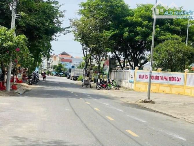 Cần bán lô đất đẹp 5x21,6m, Hướng tây, mặt tiền Tố Hữu, Phường Trần Phú, Tp Quảng Ngãi - 1