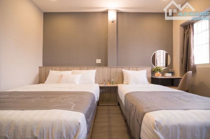 HOTEL 8 Tầng - 18p - MT Cô Giang, P.Cô Giang,  Q.1 - DT: 4m x 20m - Gia: 47 Ty - 12