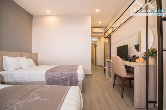 HOTEL 8 Tầng - 18p - MT Cô Giang, P.Cô Giang,  Q.1 - DT: 4m x 20m - Gia: 47 Ty - 13