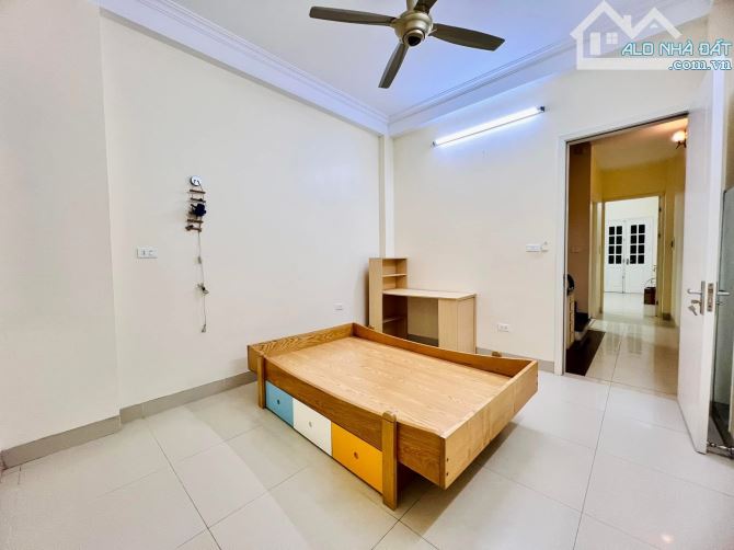 Thái Hà - Ngõ thông các ngả - 45m*5T - 14.7 Tỷ - Không đăng ảo - 2