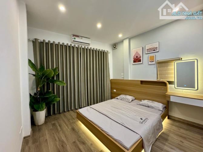 Hiếm-Bán nhà Quan Hoa, 20m ra đường ô tô tránh,kinh doanh,view trường đại học, 5T, 5 tỷ850 - 2