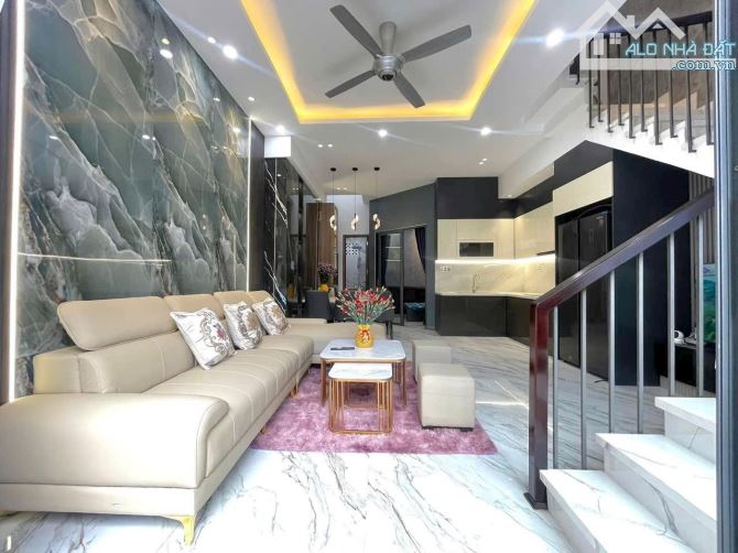 🏠Bán nhà 03 Tầng 03 Mê nằm sau lưng MT Nguyễn Công Hãng - 2