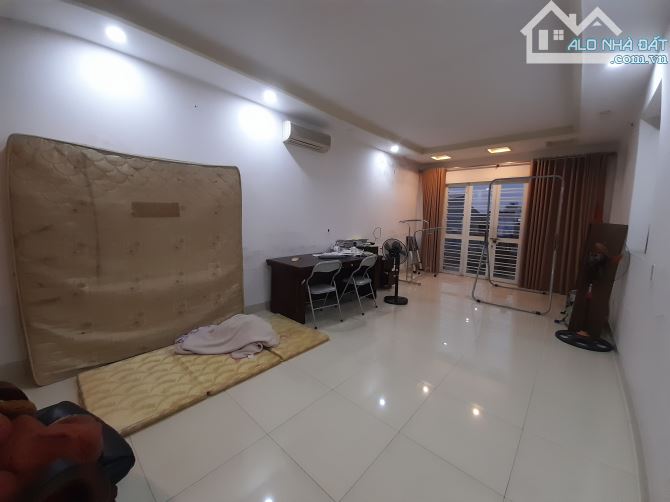 NHÀ HỒ SEN- HÀNG KÊNH, 80M2, 3 TẦNG, 3 NGỦ FULL, 11 TRIỆU - 2