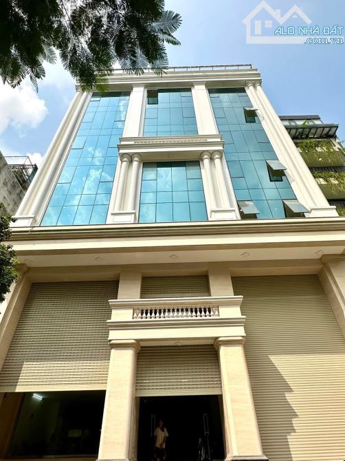 BÁN NHÀ MẶT TIỀN PHỐ VIP HÀ NỘI VIEW VINCOM, DT 330m2, NGANG 10m - 2
