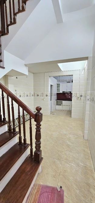 Bán nhà Nguyễn Trãi 45m2 4T chỉ hơn 8 tỷ gần chợ nhà đẹp ô tô kinh doanh - 2