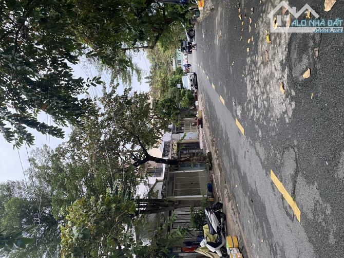 PHƯỚC BÌNH - KHU PHÂN LÔ ĐỒNG BỘ - MT KD 10M - KẾ BÊN GLOBAL CITY - 9.x TỶ - 2