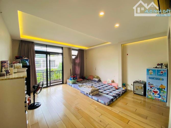 HƠN 9 TỶ – BÁN NHÀ NGÕ 165 CẦU GIẤY, 43M2 – NGÕ Ô TÔ QUA – NỘI THẤT LONG LANH - 2