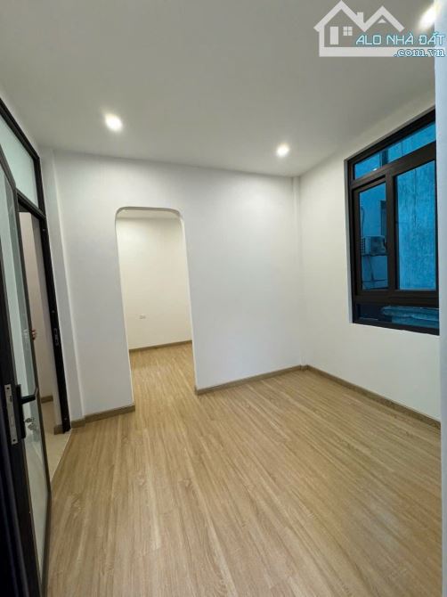 🏡 NHÀ BÁN MINH KHAI - 30M RA MẶT PHỐ - LÔ GÓC - - 2