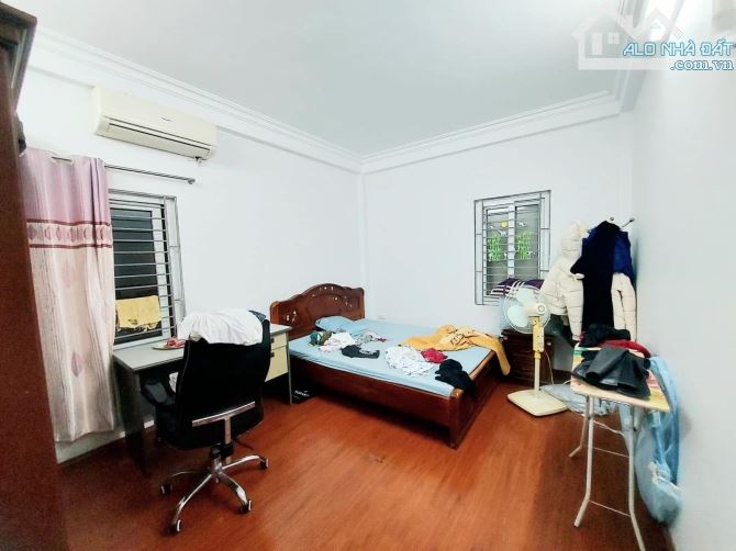 Siêu phẩm Hoàng Mai-Lô góc kinh doanh đỉnh,oto tránh,diện tích rộng 50m2,nhà đẹp giá 9ty99 - 2