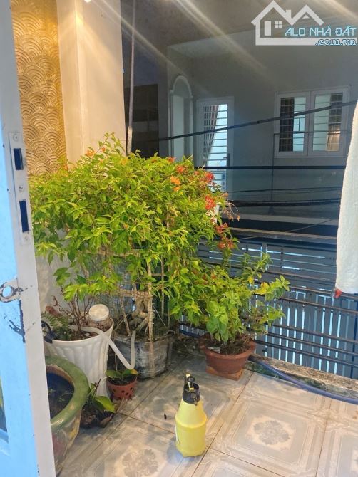 NHÀ HẺM XE HƠI CÁCH 1 CĂN ĐẾN MẶT TIỀN ĐƯỜNG SỐ 18D, 3 TẦNG 48M2 CHỈ 4.3 TỶ - 3