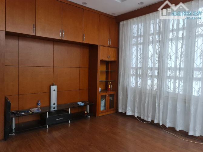 BÁN NHÀ NGÕ RỘNG NGÁCH NÔNG PHỐ THỊNH QUANG DT 40M2 - 3