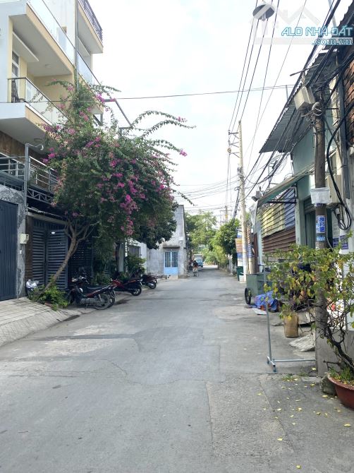 Bán Nhà Mặt Tiền 3 Tầng ,Gần Nguyễn Duy Trinh, Phú Hữu, Quận 09,Xe Hơi 2 Chiều, Chỉ 4.6 Tỷ - 3
