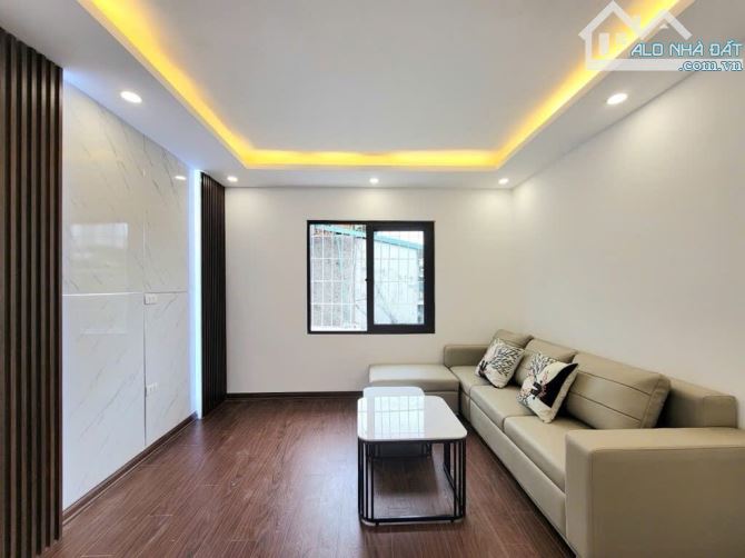 BÁN NHÀ TẬP THỂ TRẦN CUNG - CẦU GIẤY, 50M2 TẦNG 1, NHỈNH 2 TỶ - 3