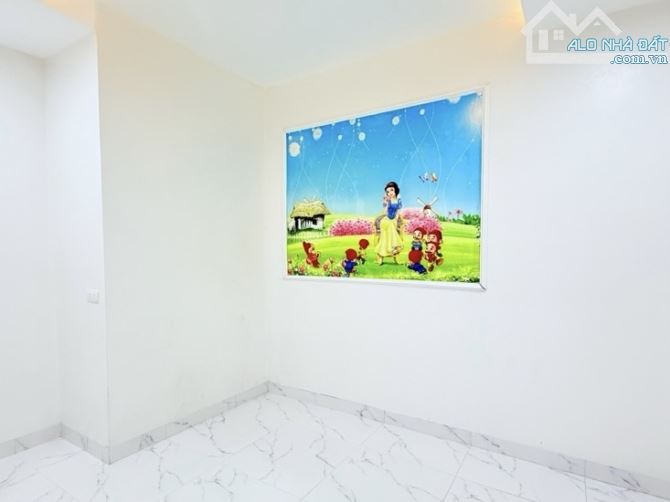 CHỦ CẦN BÁN GẤP NHÀ ĐẸP NGÕ THÔNG Ô TÔ ĐỖ CỬA GIÁA RẺ CỔ DƯƠNG - 3