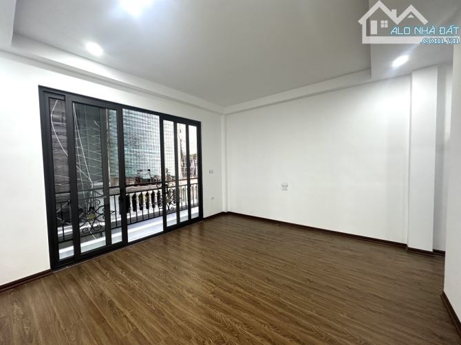 Bán nhà Tây Sơn, 40m, xây mới, thang máy, gần ô tô, chào 10 tỷ 2 - 4