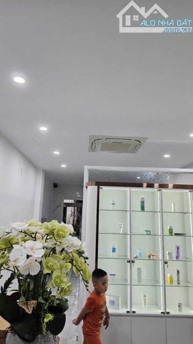 SIÊU HIẾM -NGỌC LÂM 70M2 - THIẾT KẾ MÔ HÌNH KHÁCH SẠN 5 SAO VỚI 10 PHÒNG KHÉP KÍN - NỘI TH - 4