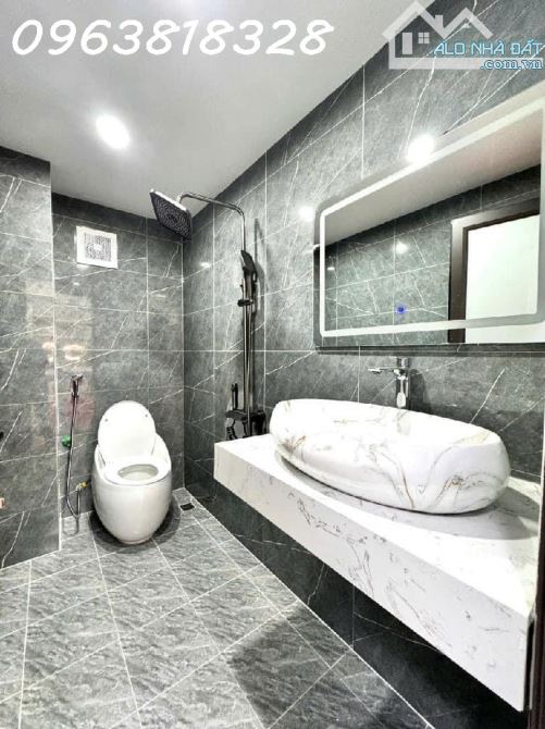 NHÀ ĐẸP ĐÓN TẾT - 7 TẦNG THANG MÁY - TẶNG FULL NỘI THẤT - TRUNG TÂM CẦU GIẤY - VÀI BƯỚC - 4