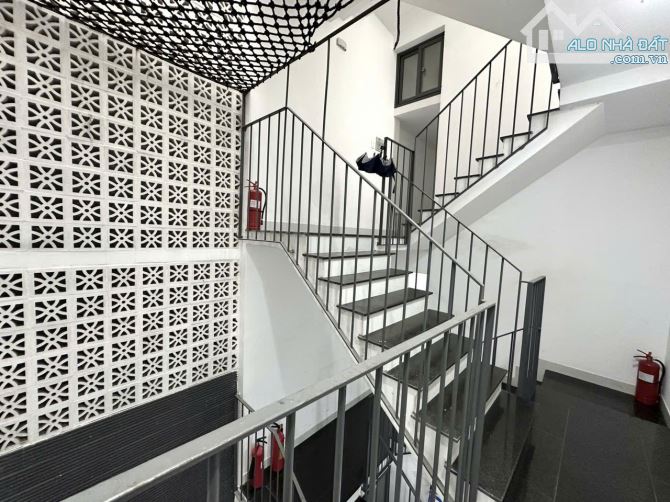 HXH Lê Quang Định - 110m2 - 5 tầng - nhỉnh 16 tỷ - dòng tiền hơn 700 triệu / 1 năm - 4