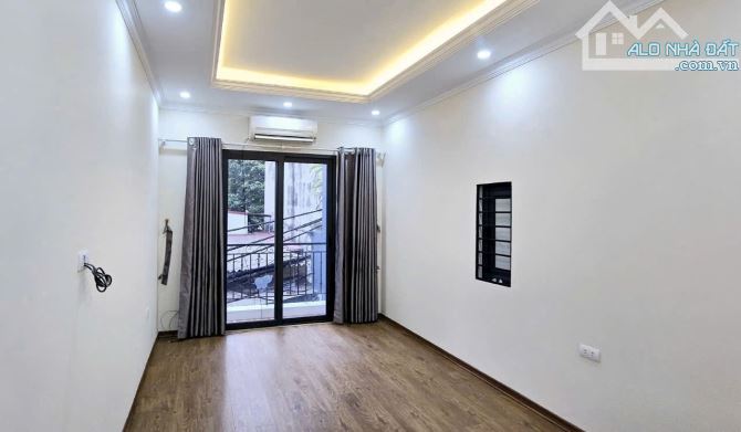 Nhà sân riêng-kinh doanh nhỏ-ngõ thông 37m2*6 tầng phố Nguyễn Đức Cảnh-Q. Hoàng Mai - 5